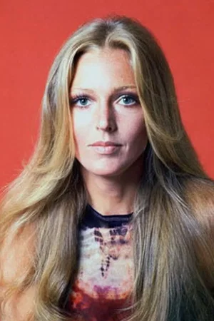  Joanna Pettet photo