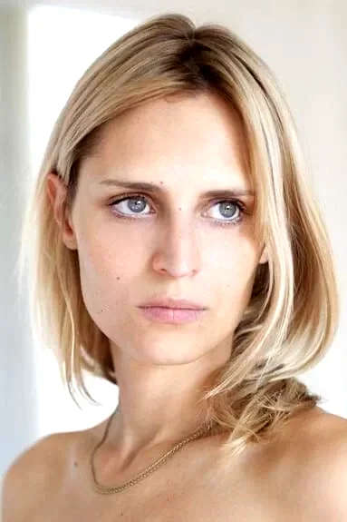 Sabrina Seyvecou