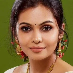 Photo star :  Tanvi Ram