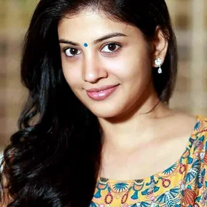 Photo star :  Sshivada Nair
