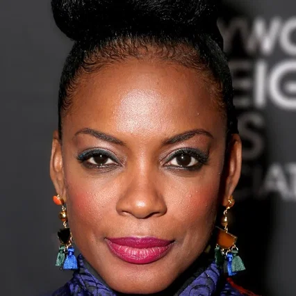 Aunjanue Ellis