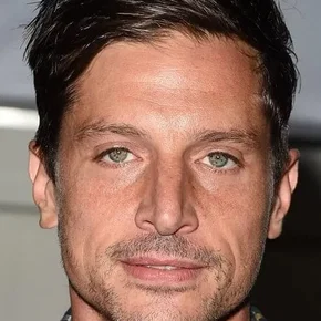 Photo star : Simon Rex