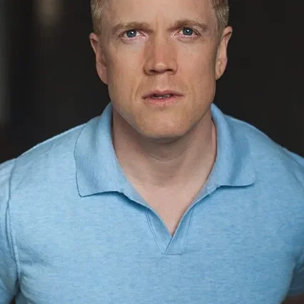  Dustin Tucker