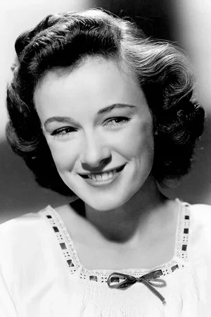  Phyllis Thaxter photo