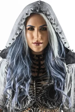  Alissa White-Gluz photo