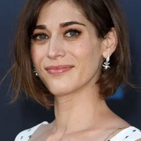 Photo star : Lizzy Caplan