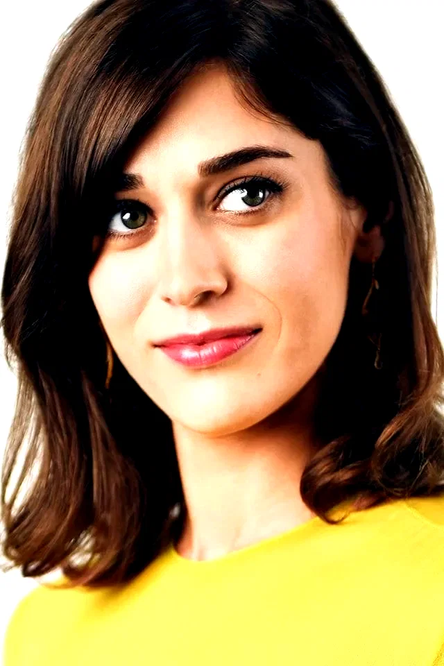 Lizzy Caplan