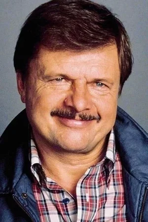  John Karlen