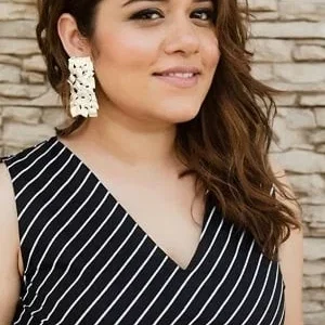 Shikha Talsania