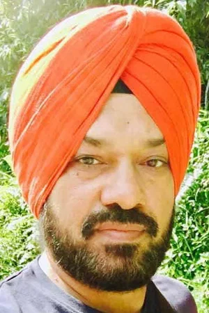  Gurpreet Ghuggi photo