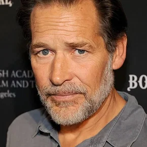 Photo star : James Remar