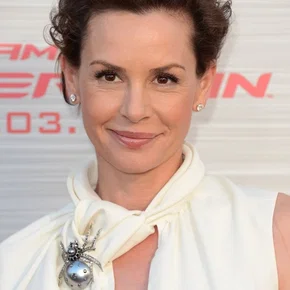 Photo star : Embeth Davidtz