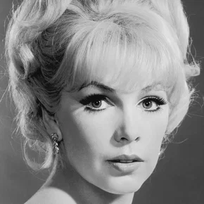 Photo star : Stella Stevens