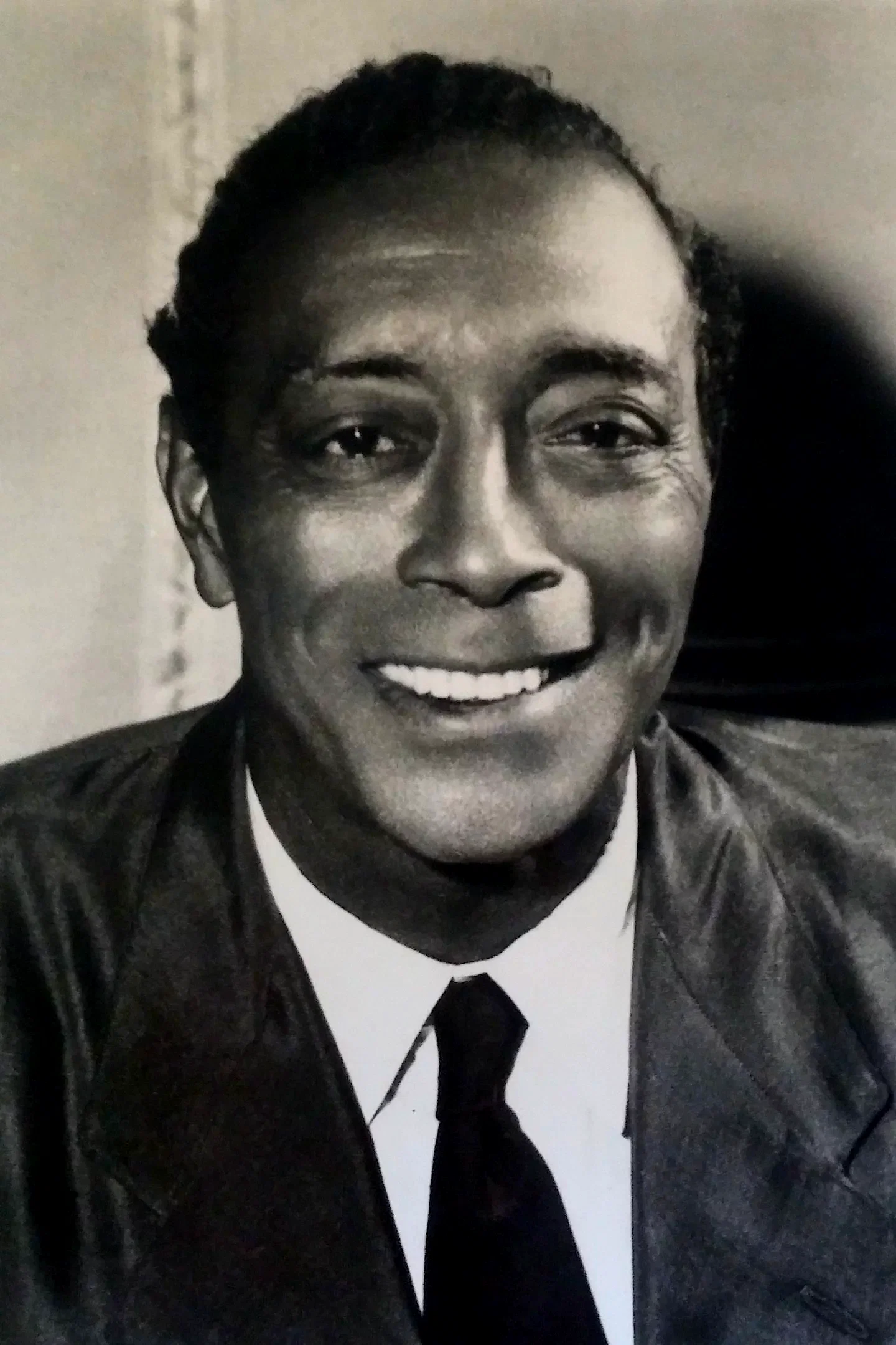 Juano Hernandez