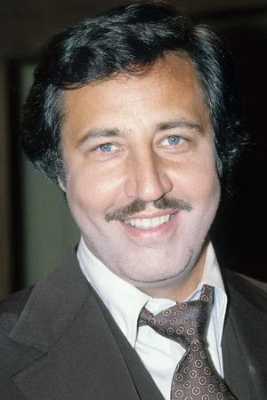  Lloyd Battista photo
