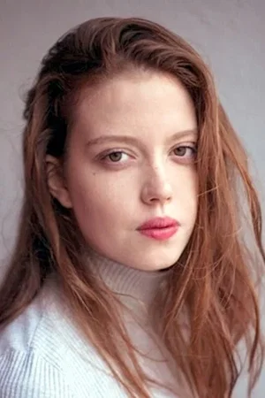  Héloïse Janjaud photo