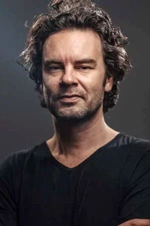  Tom Dewispelaere photo