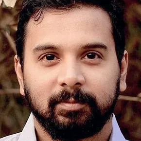 Photo star :  Namit Das