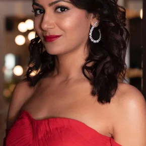Photo star :  Sriti Jha