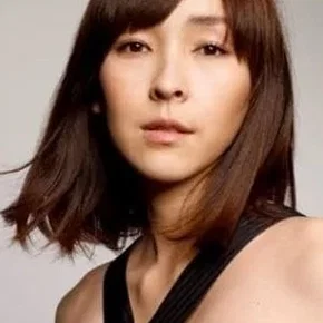 Photo star : Kumiko Aso