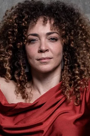  Laila Garin