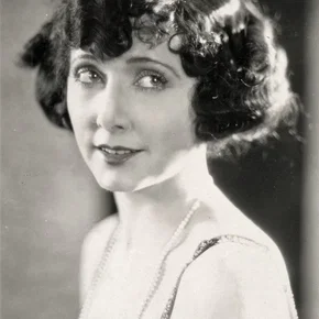 Photo star :  Mae Busch
