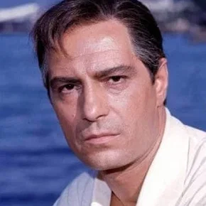 Photo star : Nino Manfredi