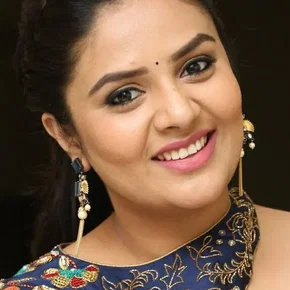 Photo star :  Sreemukhi