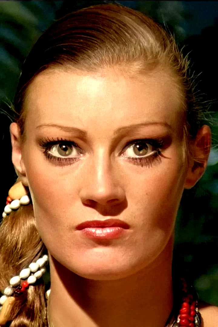 Muriel Montossé