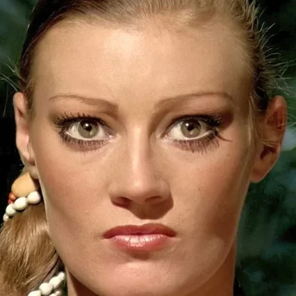  Muriel Montossé