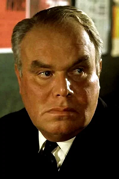 Peter Bull