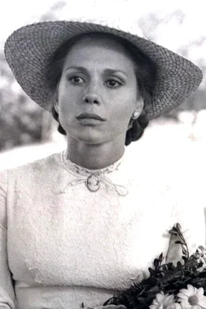 Juliette Mayniel photo