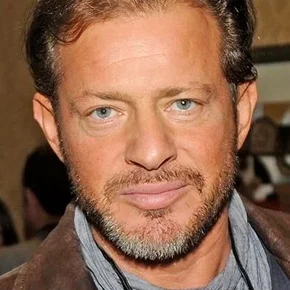 Photo star : Costas Mandylor