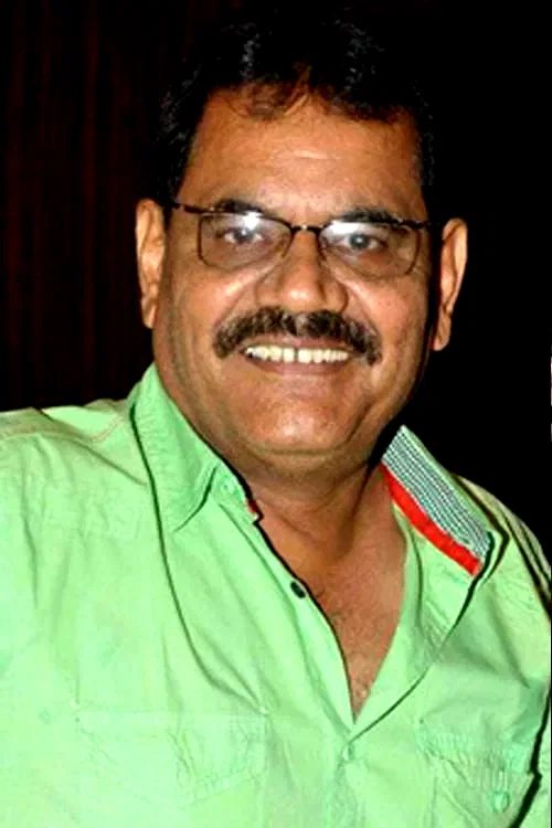  Mushtaq Khan