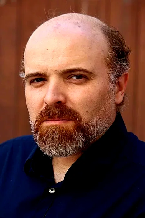  Anouar H. Smaine