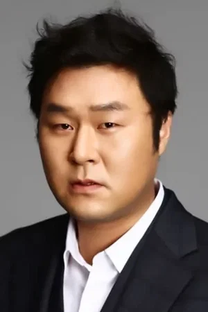 Yoon Kyung-ho photo