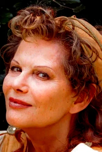 Maite Nahyr