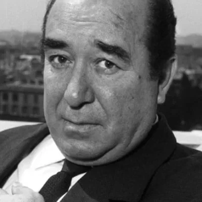  Saro Urzi