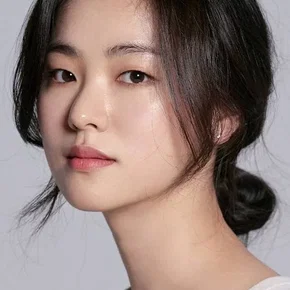 Photo star :  Jeon Yeo-been