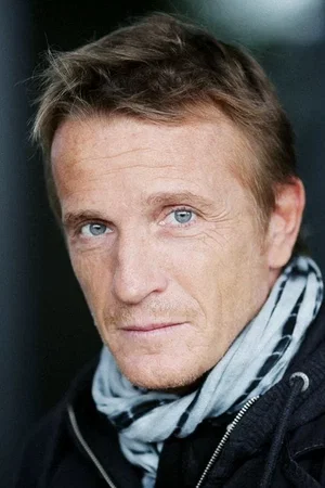  Francois Montagut photo