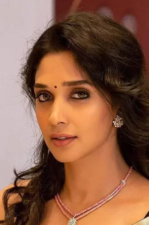  Nyla Usha