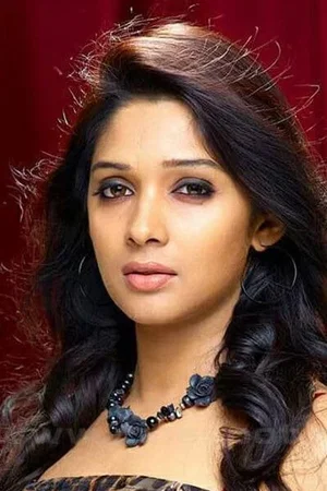  Nyla Usha photo