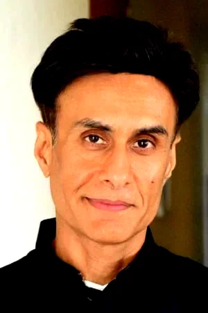  Arif Zakaria