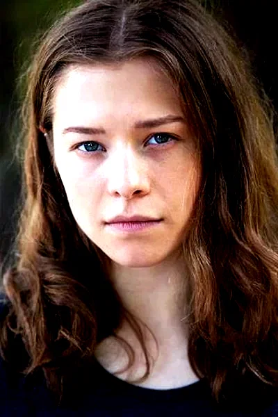  Emma D'Arcy