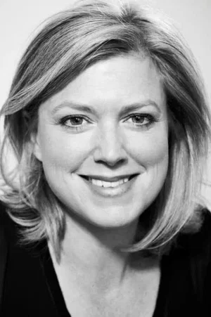  Caroline Harker photo
