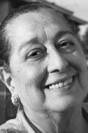 Clara  Bindi photo