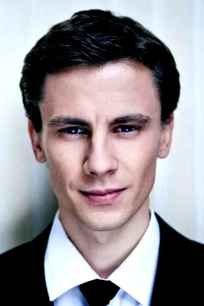  Adam Bobik