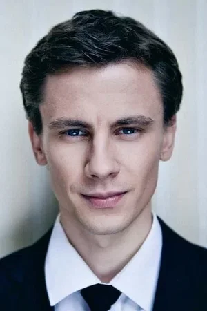  Adam Bobik photo