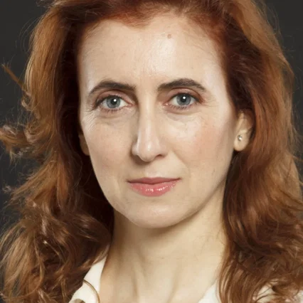  Carmela Lloret