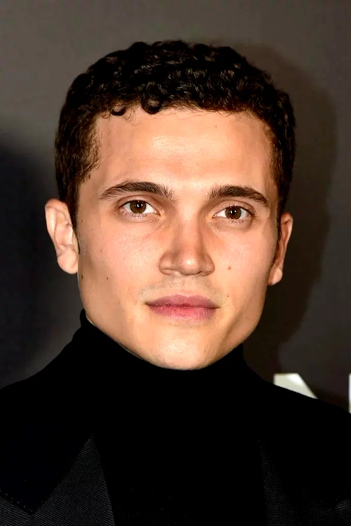 Karl Glusman